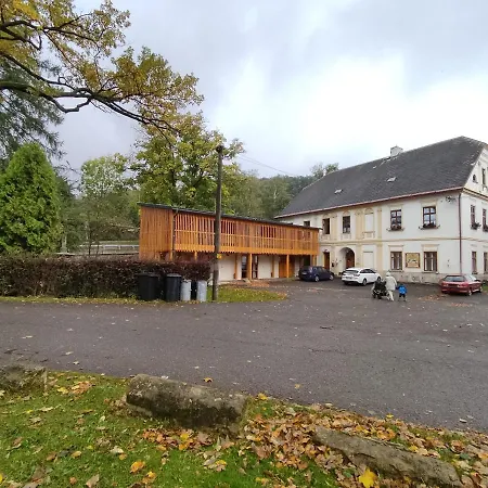 Ve Mlyne Teplice nad Metují