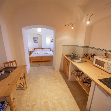 Ve Mlyne Apartment