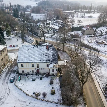 아파트 Ve Mlyne Teplice nad Metují