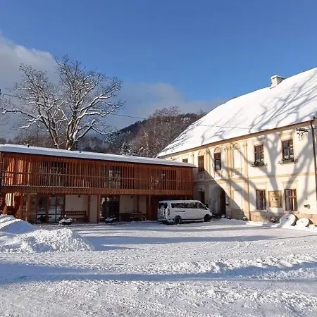 Ve Mlyne Teplice nad Metují